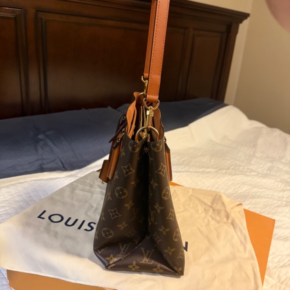 Louis Vuitton Flower Tote - Picture 6 of 9